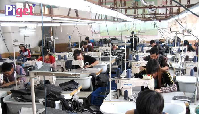 Nhập hàng quần áo tại xưởng sản xuất Việt Nam