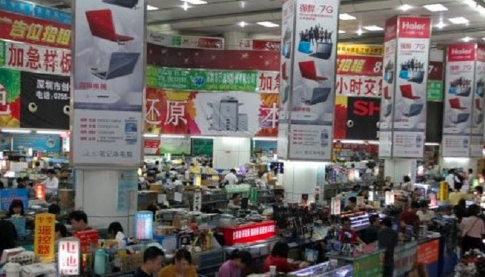 Nhập phụ kiện điện thoại tại chợ điện tử Thiên Hồ
