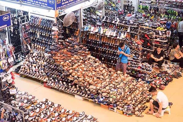 Nguồn hàng giày lười nam Trung Quốc tại chợ đầu mối