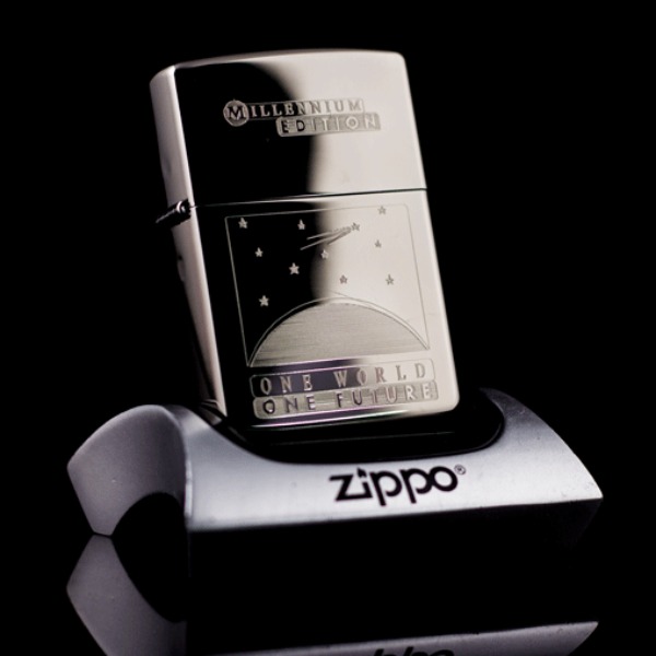 Mẫu Zippo Titanium